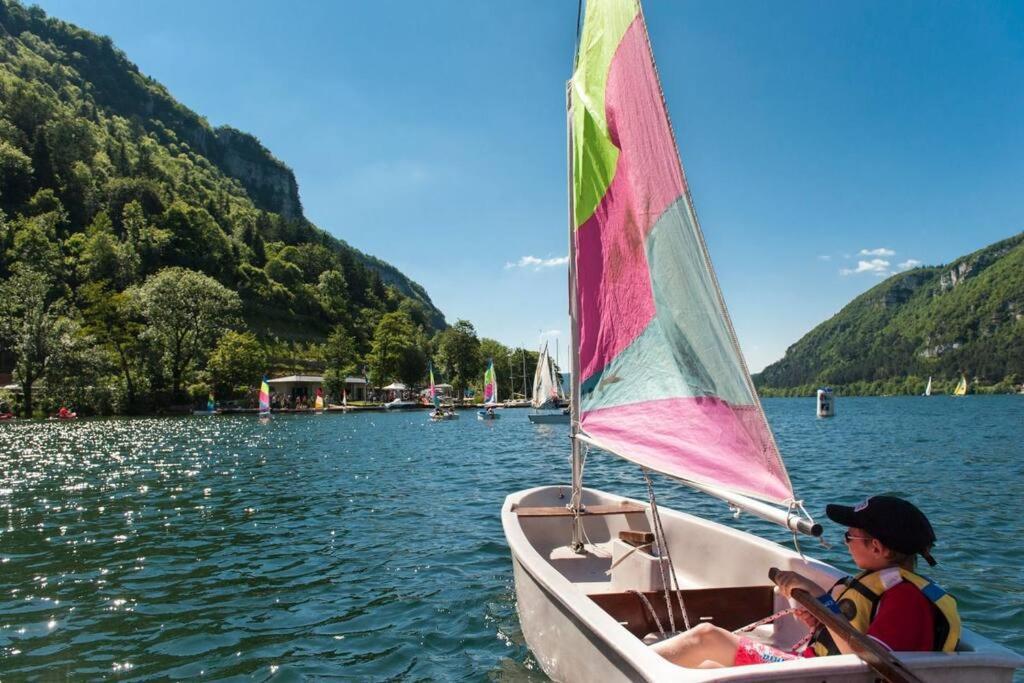 Joli Appartement En Face De Lac Нантюа Екстер'єр фото